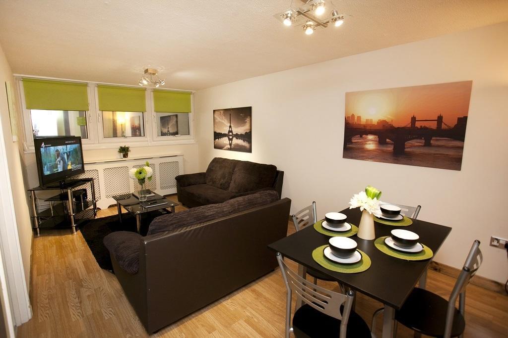 Victoria Centre Apartments In The Victoria Centre Shopping Centre - Nottingham City Centre - 24 Hour Access - Most Central Location, Kitchen - Sunday Check-Out 1Pm - Opposite Hilton By Restaurants & Shops - Outdoor Parking Cars Or Vans Five Pounds A Exteriör bild