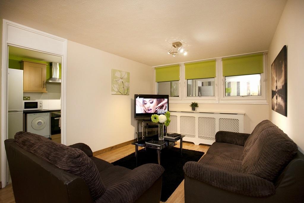Victoria Centre Apartments In The Victoria Centre Shopping Centre - Nottingham City Centre - 24 Hour Access - Most Central Location, Kitchen - Sunday Check-Out 1Pm - Opposite Hilton By Restaurants & Shops - Outdoor Parking Cars Or Vans Five Pounds A Exteriör bild