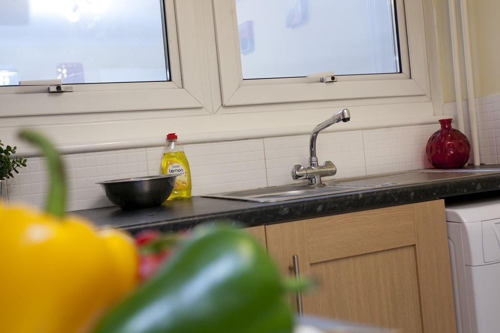 Victoria Centre Apartments In The Victoria Centre Shopping Centre - Nottingham City Centre - 24 Hour Access - Most Central Location, Kitchen - Sunday Check-Out 1Pm - Opposite Hilton By Restaurants & Shops - Outdoor Parking Cars Or Vans Five Pounds A Exteriör bild
