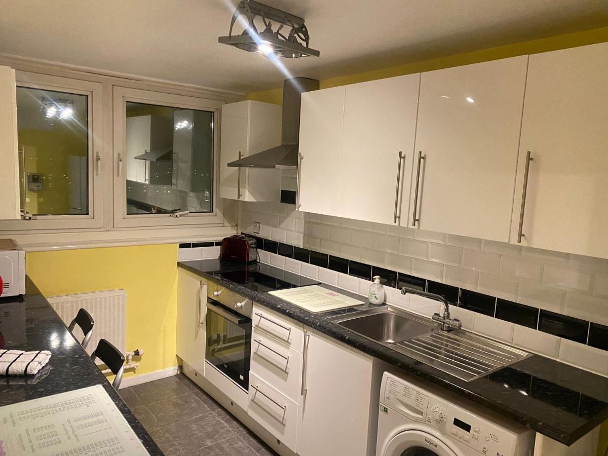 Victoria Centre Apartments In The Victoria Centre Shopping Centre - Nottingham City Centre - 24 Hour Access - Most Central Location, Kitchen - Sunday Check-Out 1Pm - Opposite Hilton By Restaurants & Shops - Outdoor Parking Cars Or Vans Five Pounds A Exteriör bild