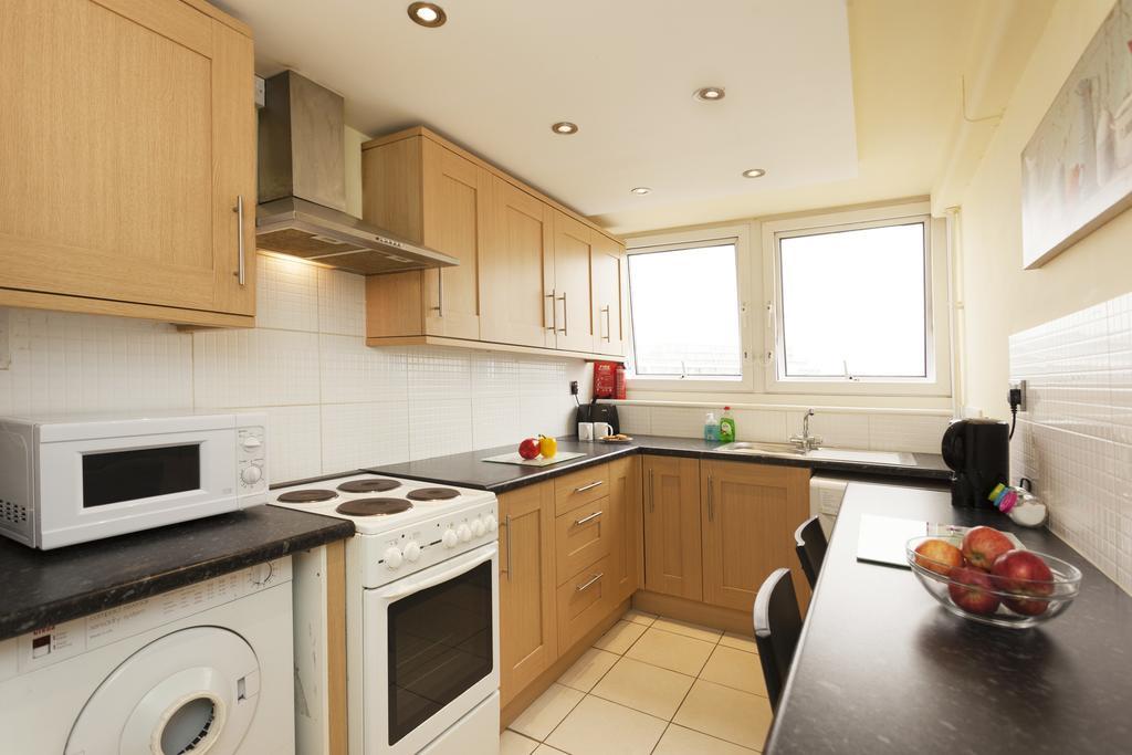 Victoria Centre Apartments In The Victoria Centre Shopping Centre - Nottingham City Centre - 24 Hour Access - Most Central Location, Kitchen - Sunday Check-Out 1Pm - Opposite Hilton By Restaurants & Shops - Outdoor Parking Cars Or Vans Five Pounds A Exteriör bild
