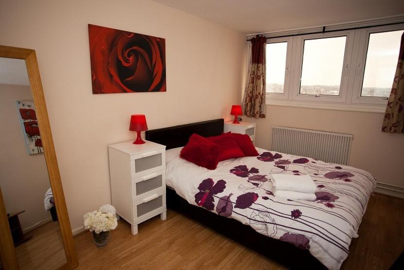 Victoria Centre Apartments In The Victoria Centre Shopping Centre - Nottingham City Centre - 24 Hour Access - Most Central Location, Kitchen - Sunday Check-Out 1Pm - Opposite Hilton By Restaurants & Shops - Outdoor Parking Cars Or Vans Five Pounds A Exteriör bild