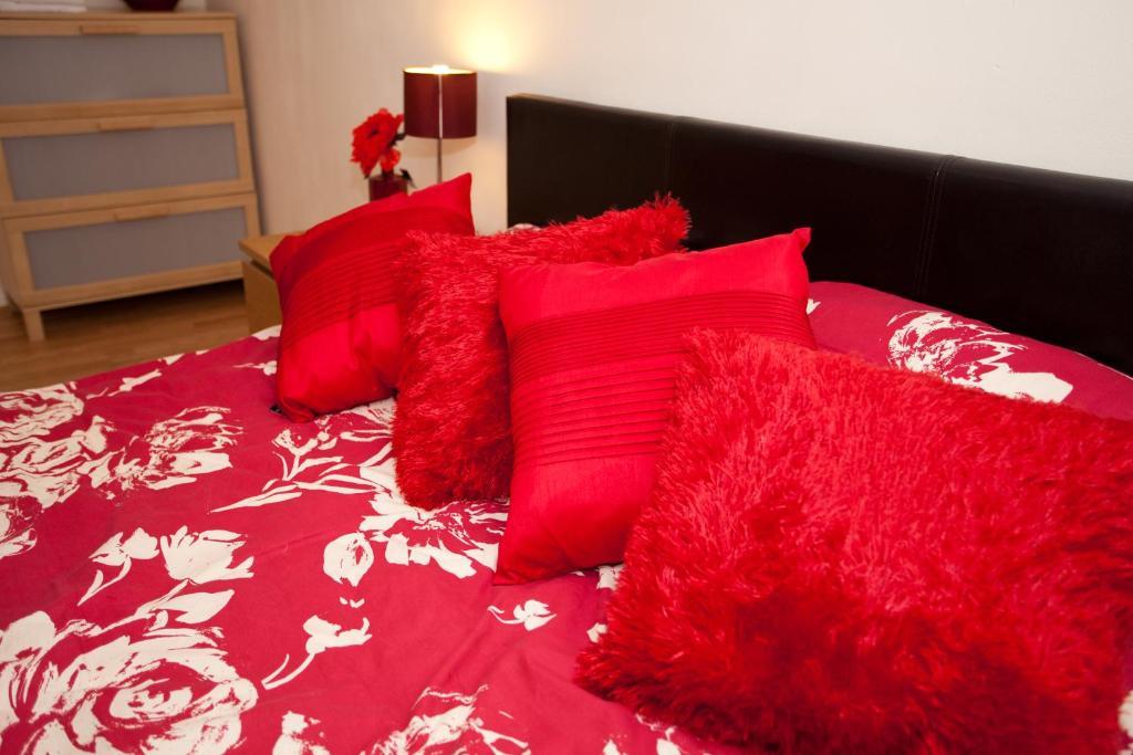 Victoria Centre Apartments In The Victoria Centre Shopping Centre - Nottingham City Centre - 24 Hour Access - Most Central Location, Kitchen - Sunday Check-Out 1Pm - Opposite Hilton By Restaurants & Shops - Outdoor Parking Cars Or Vans Five Pounds A Rum bild