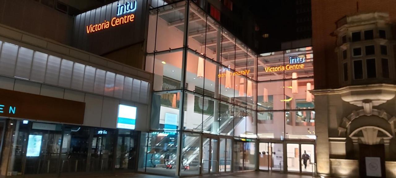 Victoria Centre Apartments In The Victoria Centre Shopping Centre - Nottingham City Centre - 24 Hour Access - Most Central Location, Kitchen - Sunday Check-Out 1Pm - Opposite Hilton By Restaurants & Shops - Outdoor Parking Cars Or Vans Five Pounds A Exteriör bild